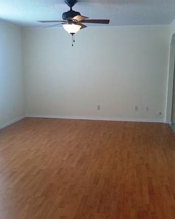 5th image of 1523 Deerbrush Dr SE