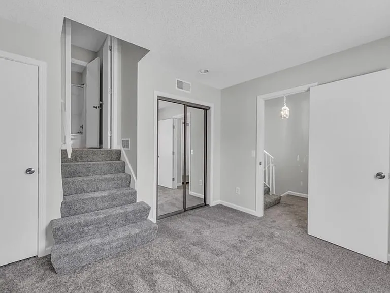 10002 W 86th St — Photo 20