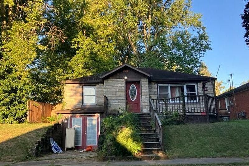 1st image of 204 Pratt St