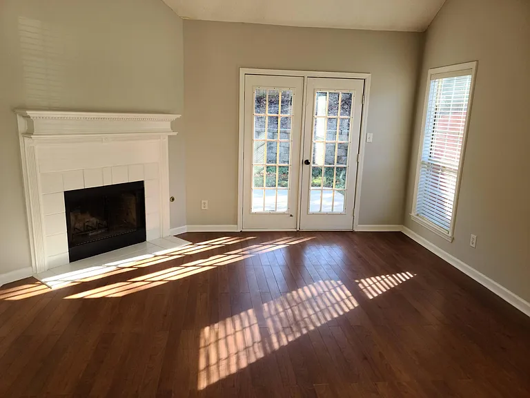106 Sagamore Ln — Photo 21