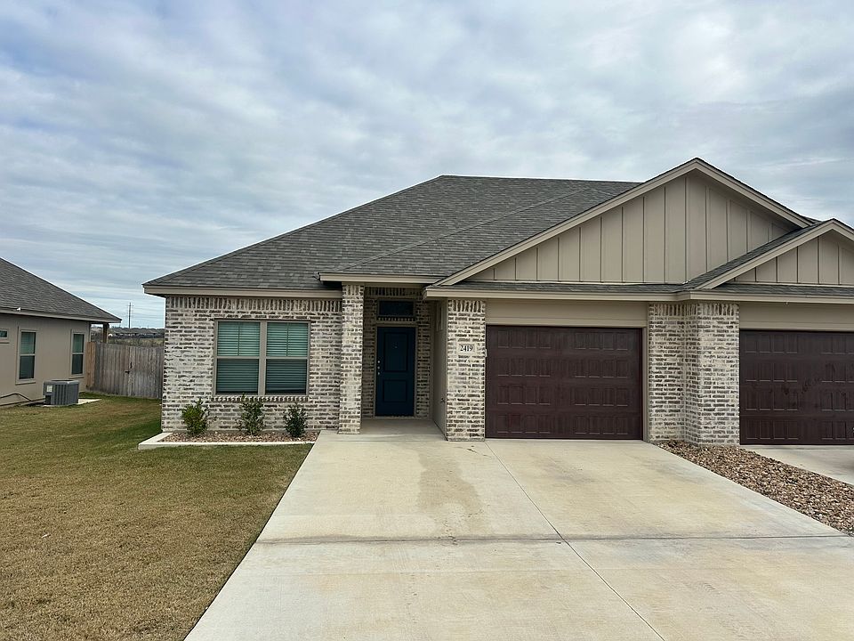 1st image of 2419 Briar Hollow Dr