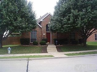 1660 Yosemite Dr, Lewisville, TX 75077