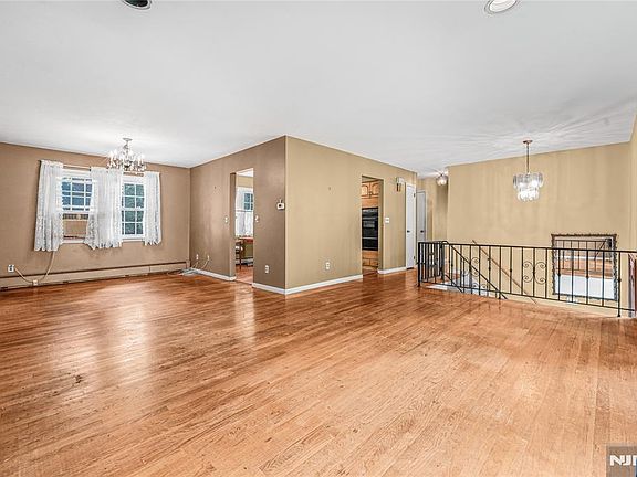 2nd image of 1 Gary Ct