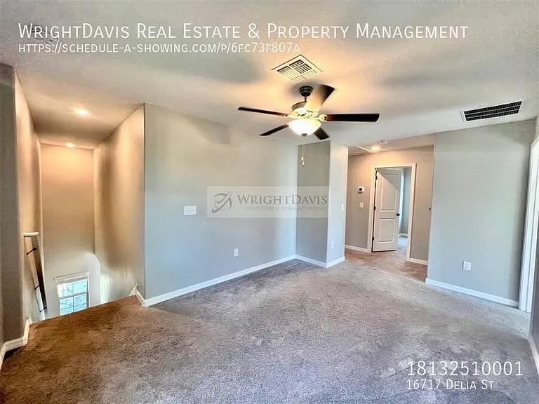 16717 Delia St — Photo 9