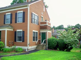 139 Foxbridge Village Rd, Branford, CT 06405