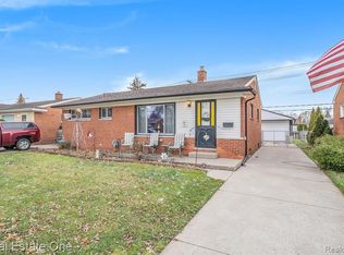 3549 Clarence St, Melvindale, MI 48122