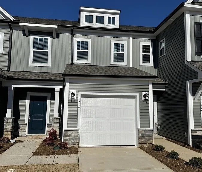 928 Burdock Dr #1 — Photo 1