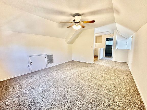 5th image of 4218 Harrison St APT 3