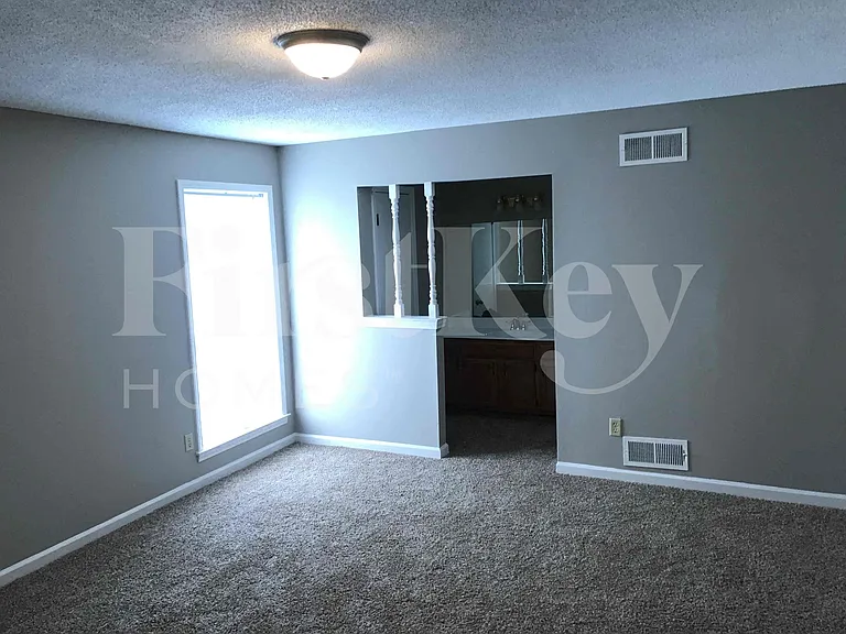 5015 Hickory Bark Dr — Photo 8