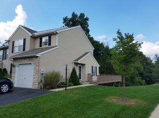 1302 Valley Dr, Lansdale, PA 19446