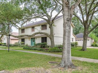 16402 Brookvilla Dr, Houston, TX 77059