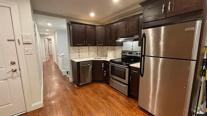 Rented by Strivers Management Group Corp (Brokerage) | media 9