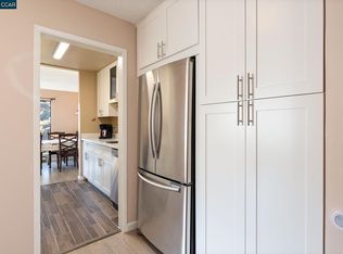 4 Commodore Dr UNIT 325, Emeryville, CA 94608