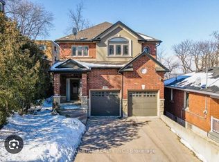 32 Mountwood Ave, Hamilton, ON L8N2G9