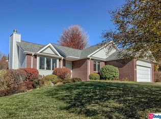 5000 Larkwood Rd, Lincoln, NE 68516