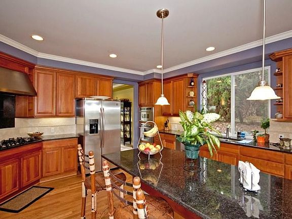 5th image of 5411 163rd Ct NE