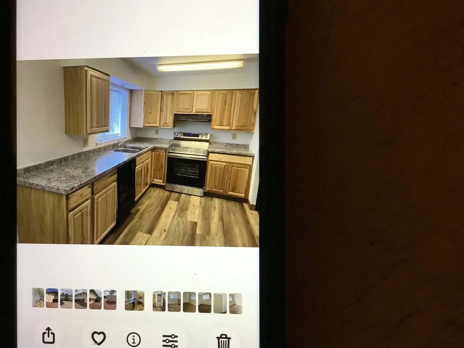2 bed, 1000 sqft, $1,050 — Photo 3