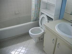 4th image of 2717 Oak Park Way
