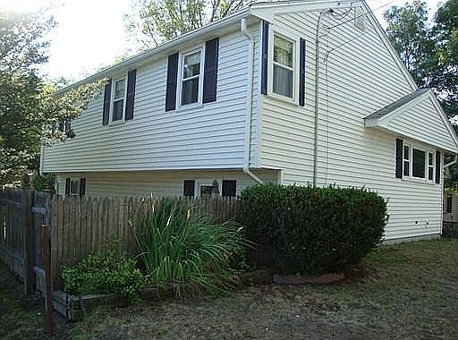 1st image of 7 Harriette St S