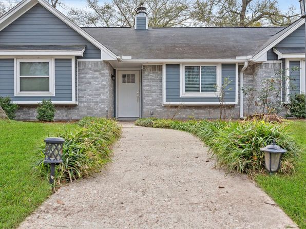 25510 White Oak Ln, Splendora, TX 77372