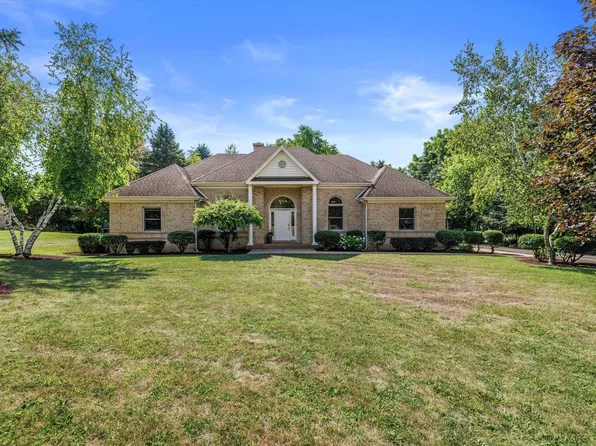 8950 371 st AVENUE, Twin Lakes, WI 53181