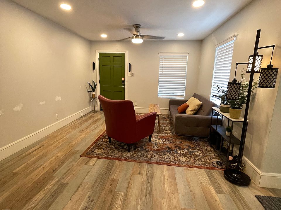 1st image of 2745 Canary Dr
