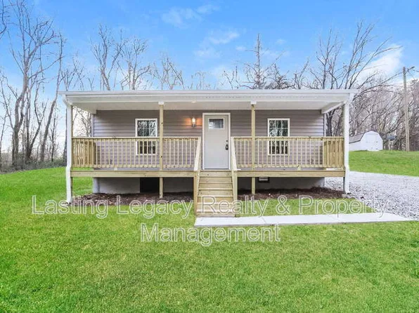 612 Marshall St, Walnut Cove, NC 27052