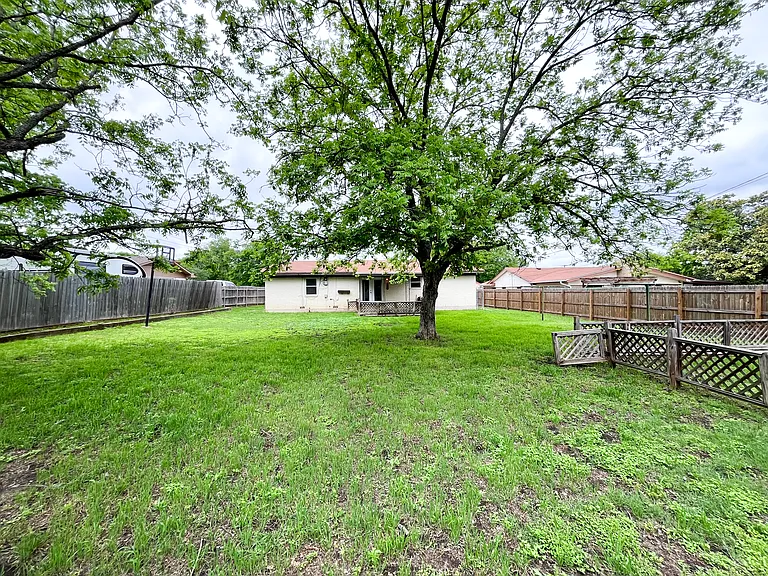507 Kate St — Photo 40