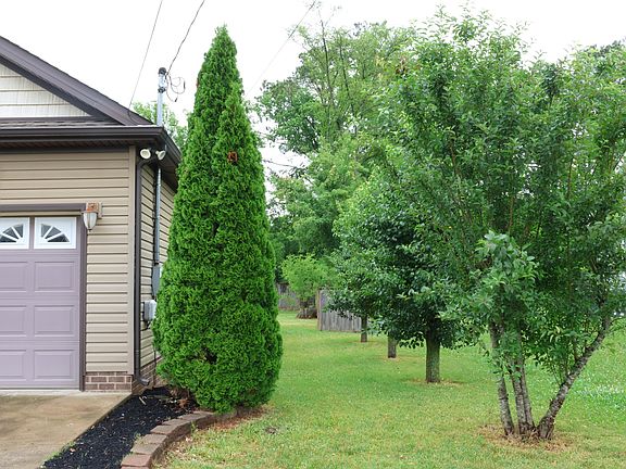 4th image of 456 Heatherwood Dr