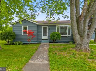 7 Meadowview Ave, Pennsville, NJ 08070