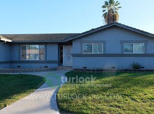 660 Hillsdale Dr, Turlock, CA 95382
