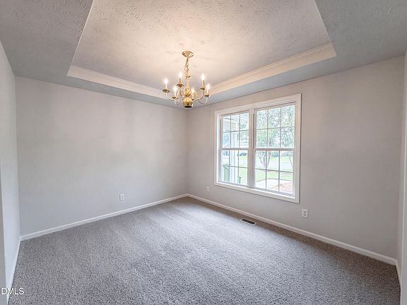 5th image of 5239 Heather St