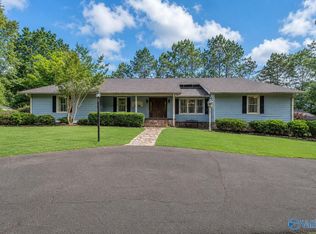 132 Andrew Jackson Way, Scottsboro, AL 35769