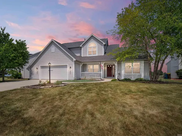 2527 W Harbourside Dr, Fort Wayne, IN 46814