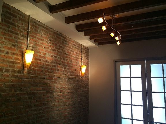 3rd image of 406 Suydam St APT 1R