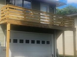 62 Milrace Dr, East Rochester, NY 14445