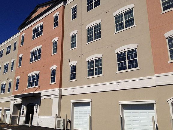 4th image of 145 Monmouth St Unit 302