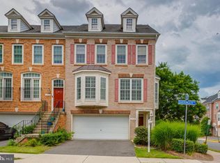 4599 Barringer Pl, Fairfax, VA 22030