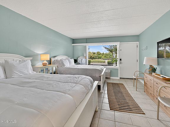 5th image of 7246 Wrightsville Avenue Unit 105