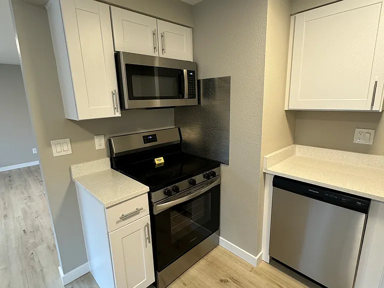 4420 Gibbons St #D — Photo 5