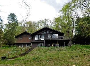 8151 Autumn Rd SW, Bowerston, OH 44695