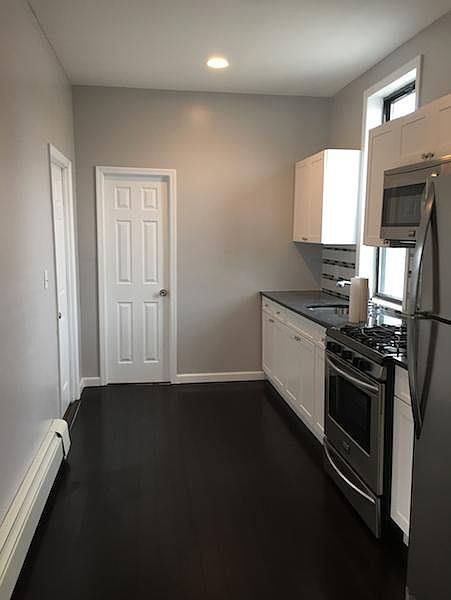 Kitchen walk-way to bath and second bedroom