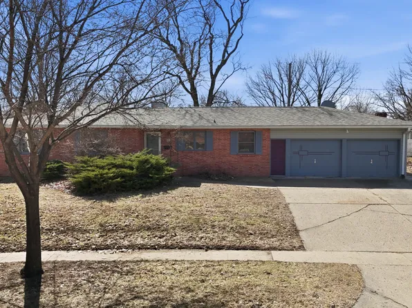 420 26th St, Ames, IA 50010