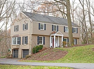 3055 Swansea Cres W, Allison Park, PA 15101