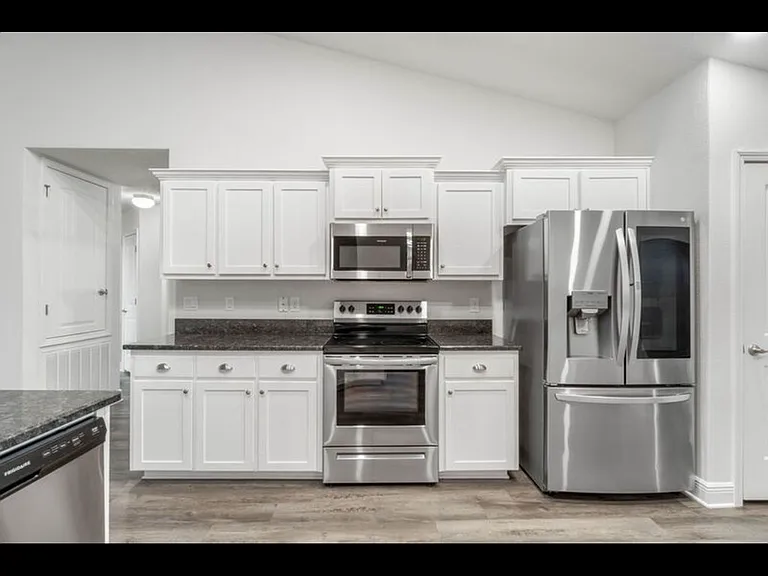 5785 Dogwood Dr E — Photo 26