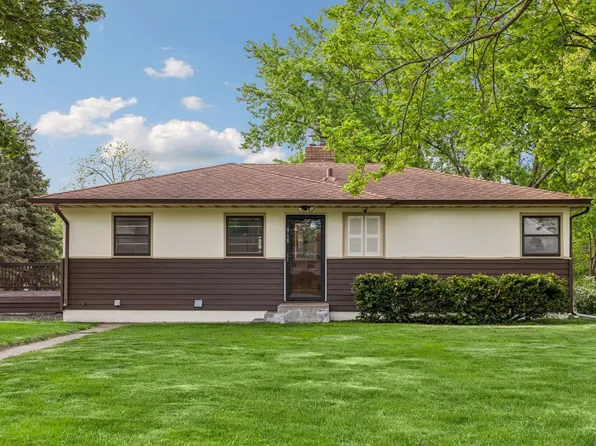 868 Oakwood Dr, Anoka, MN 55303