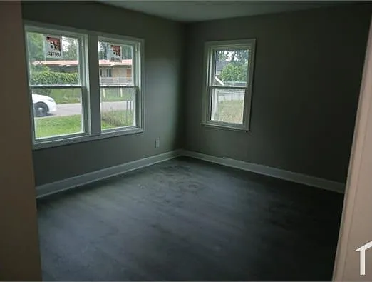 2 bed, 900 sqft, $900 — Photo 4