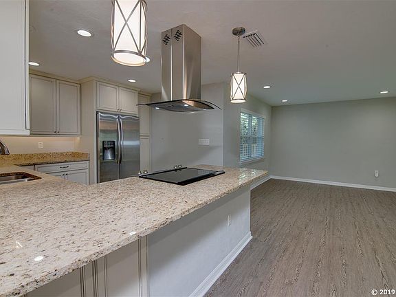 5th image of 9735 NW 27th Pl