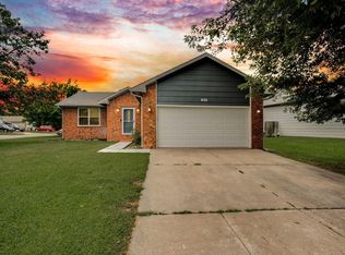 610 E Rolling Hills Ct, Clearwater, KS 67026