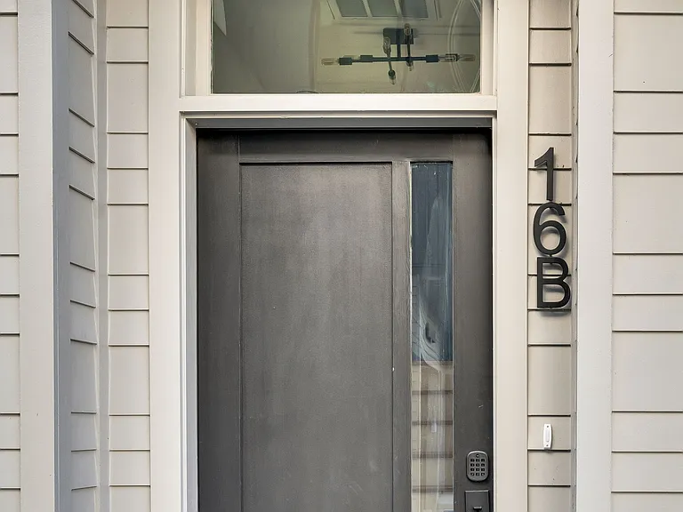 16 Willis St #B — Photo 5